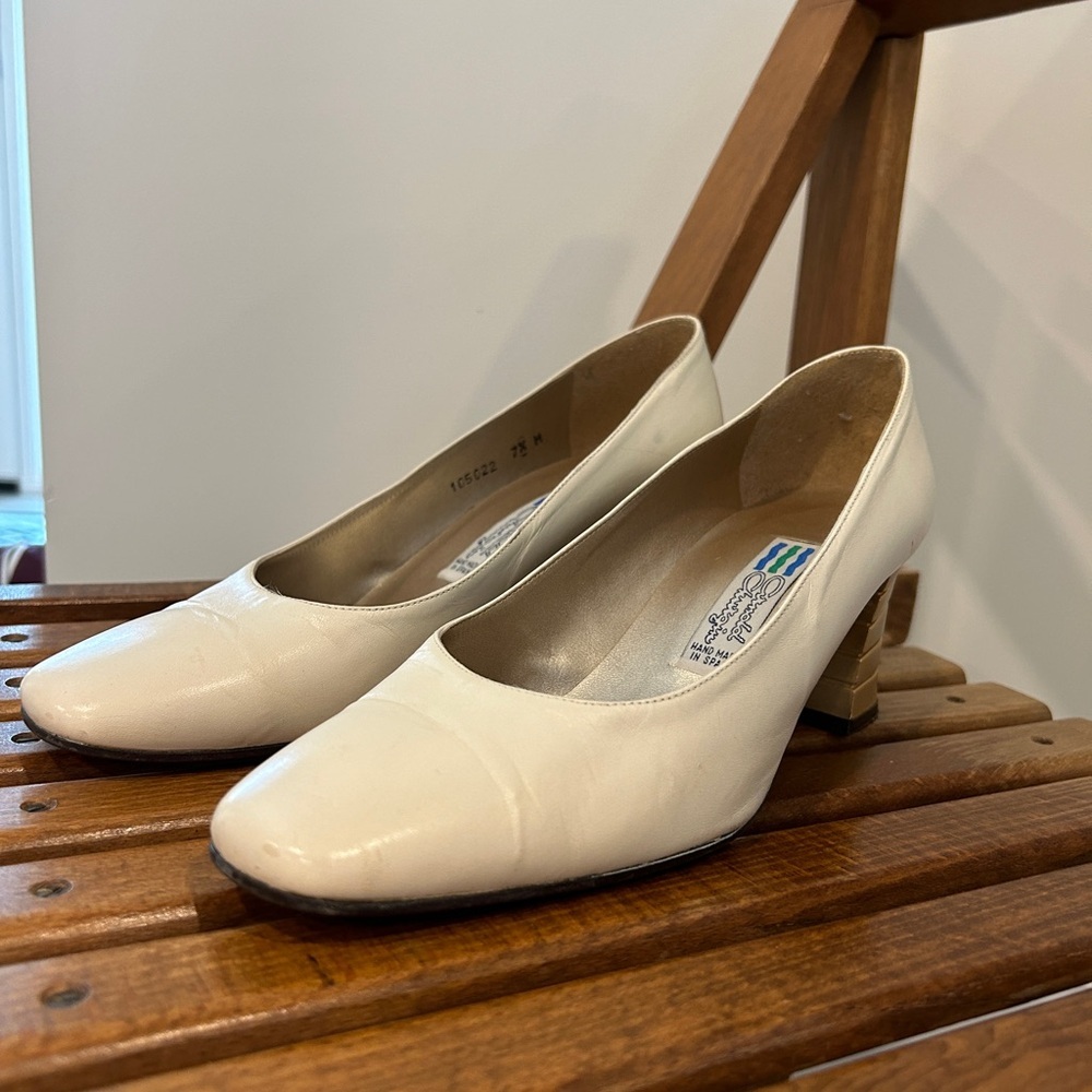 Vintage Arnold Churgin Size 7.5 Heels